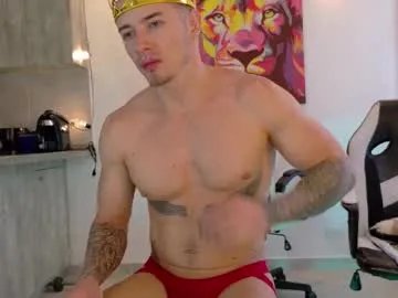 Freechat ryann_blue_ on Chaturbate