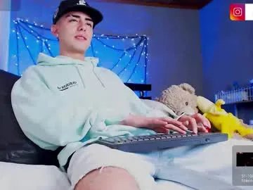 ryannhill_ on Chaturbate