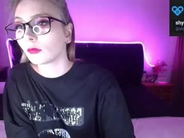 shysweetrish on Chaturbate
