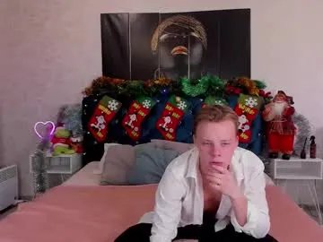 simonwarner — Make me cum Goal: Take off my panties [200 tokens remaining] #teen #young #bigcock #muscle #happynewyear