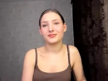 sirenapen — GOAL: hot dance [23 tokens remaining] Hey guys everyone, this is my first day on CB!  #bigboobs #bigass #shy #18 #new