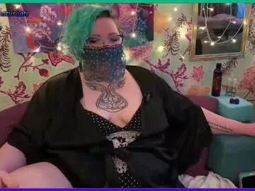 Freechat sirenwilde on Chaturbate