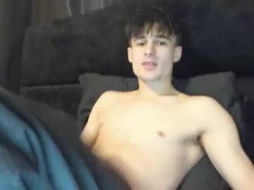 skinnyguywithbigd on Chaturbate 