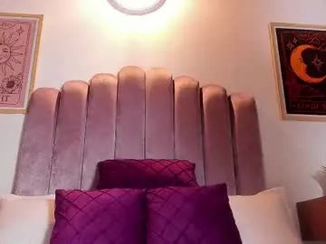 sky_caroline on Chaturbate