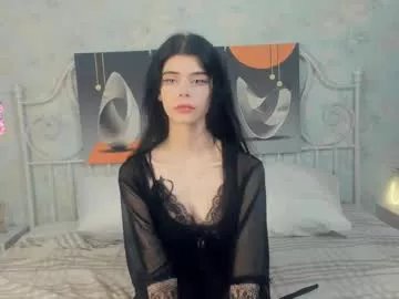 Freechat smile_with_nicole on Chaturbate