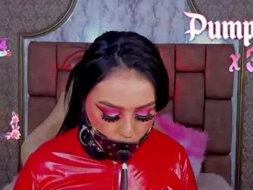 Freechat soffiqueen on Chaturbate