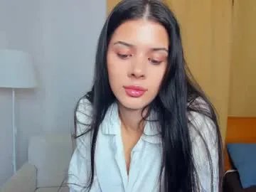 softlyy_bold on Chaturbate