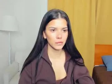 softlyy_bold on Chaturbate