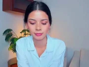 softlyy_bold on Chaturbate