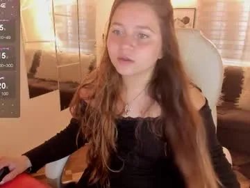 Freechat sophiee09_ on Chaturbate