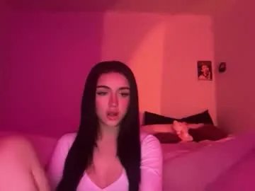 Freechat stellapearl on Chaturbate