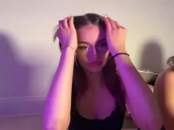 Freechat stellapearl on Chaturbate