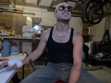 straightishd on Chaturbate