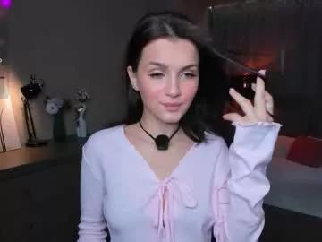 synne_glows on Chaturbate 