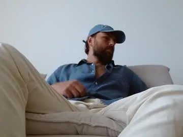 Freechat themonarchgoat on Chaturbate