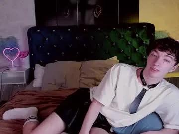 Freechat trevorbenson on Chaturbate