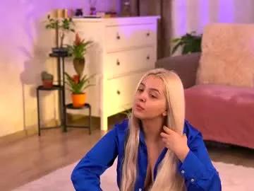 victoriamorrone on Chaturbate 