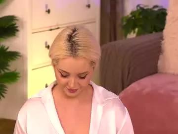 victoriamorrone on Chaturbate 