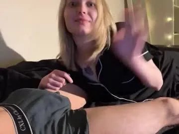 Private viola_blonde on Chaturbate