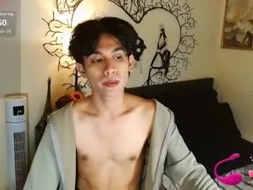 Freechat wildesttwinky on Chaturbate