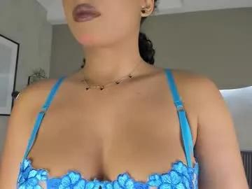 Freechat willow_hendrix on Chaturbate
