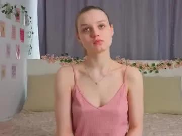 Sweet Xiaobrunscheen wants you to fuck her body now xiaobrunscheen from Chaturbate