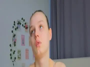 Freechat xiaobrunscheen on Chaturbate