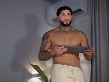 yamp_bigcock on Chaturbate