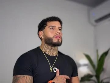 yamp_bigcock on Chaturbate