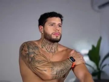 yamp_bigcock on Chaturbate