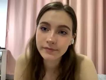 Explore Yaniraekberg, she wants to masturbate for you yaniraekberg from Chaturbate