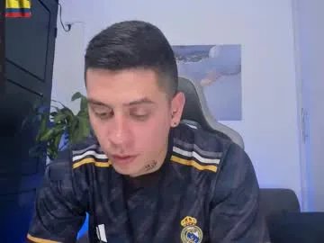 Freechat yeiko_romero_ on Chaturbate