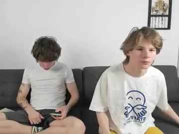 yen2025 on Chaturbate