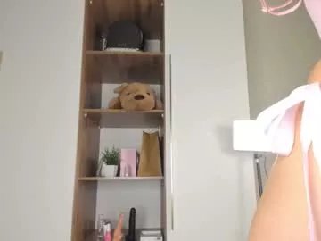 Freechat yuna_leen on Chaturbate