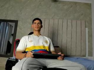 andres_stud on Flirt4Free 