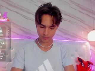 attlas_moon on Flirt4Free 