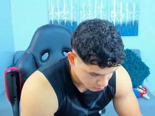 aurelio_strong on Flirt4Free 