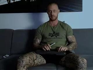 calvin_hunt on Flirt4Free 