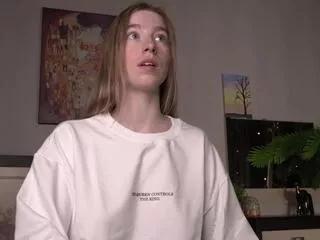 elvina_bann on Flirt4Free 