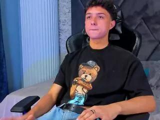 ethan_lowell on Flirt4Free 