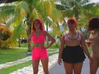 island_girls on Flirt4Free 