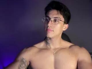 jakee_tyler on Flirt4Free 