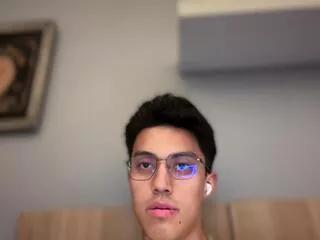 jakee_tyler on Flirt4Free 