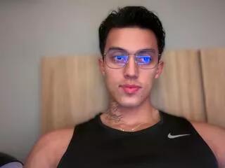 jakee_tyler on Flirt4Free 
