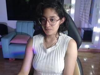 lilii_gomez on Flirt4Free 