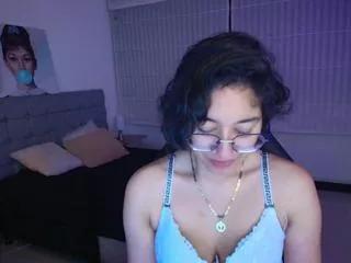 lilii_gomez on Flirt4Free 