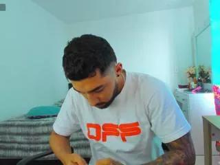 martin_lenox on Flirt4Free 