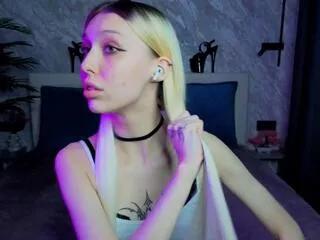 mercia_crofoot on Flirt4Free 