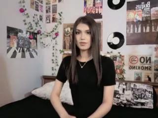 meryl_brower on Flirt4Free 