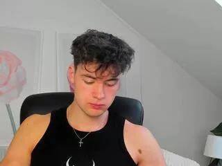 nikk_carville on Flirt4Free 